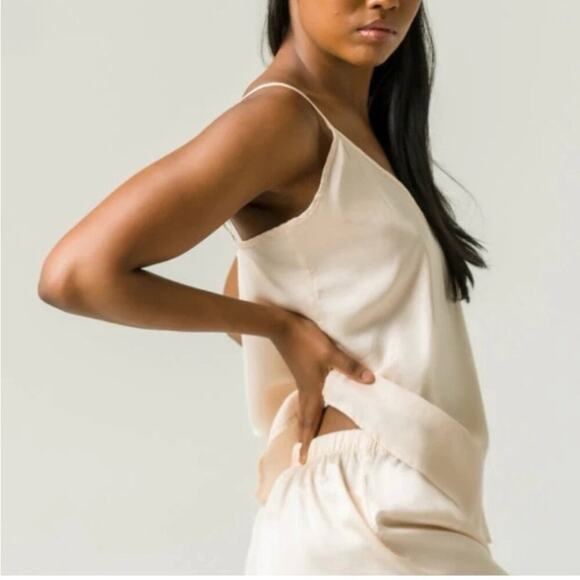 Ettitude Sateen Cami In Oat Organic Bamboo Lyocell Layering Lounge Size M NEW - Picture 2 of 5